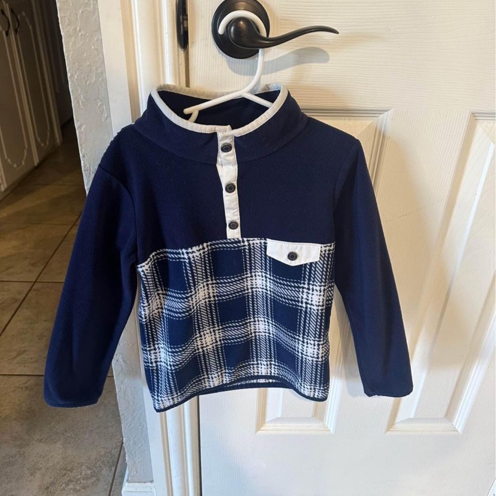 Bundle of boys clothing sizes 5T-7.Smoke free home.Most brand new. Some with tag
